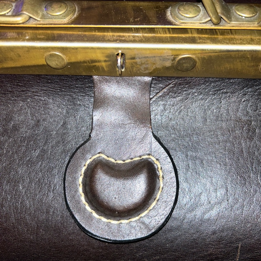 The Doctor’s Bag - Picture 15 of 17